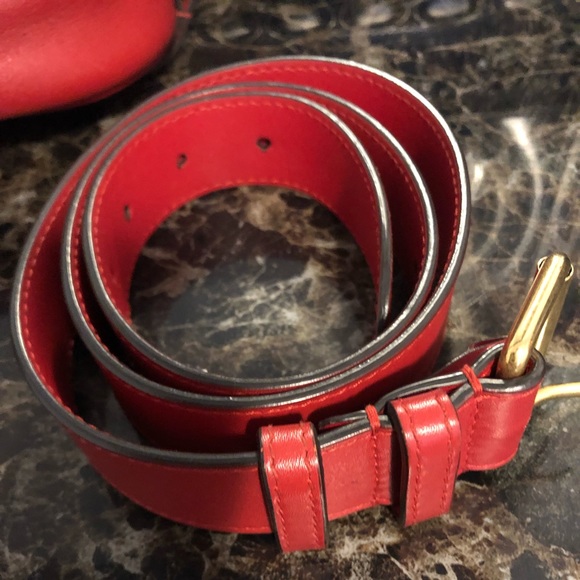 Aunthentic Gucci Fanny Pack - Picture 6 of 6